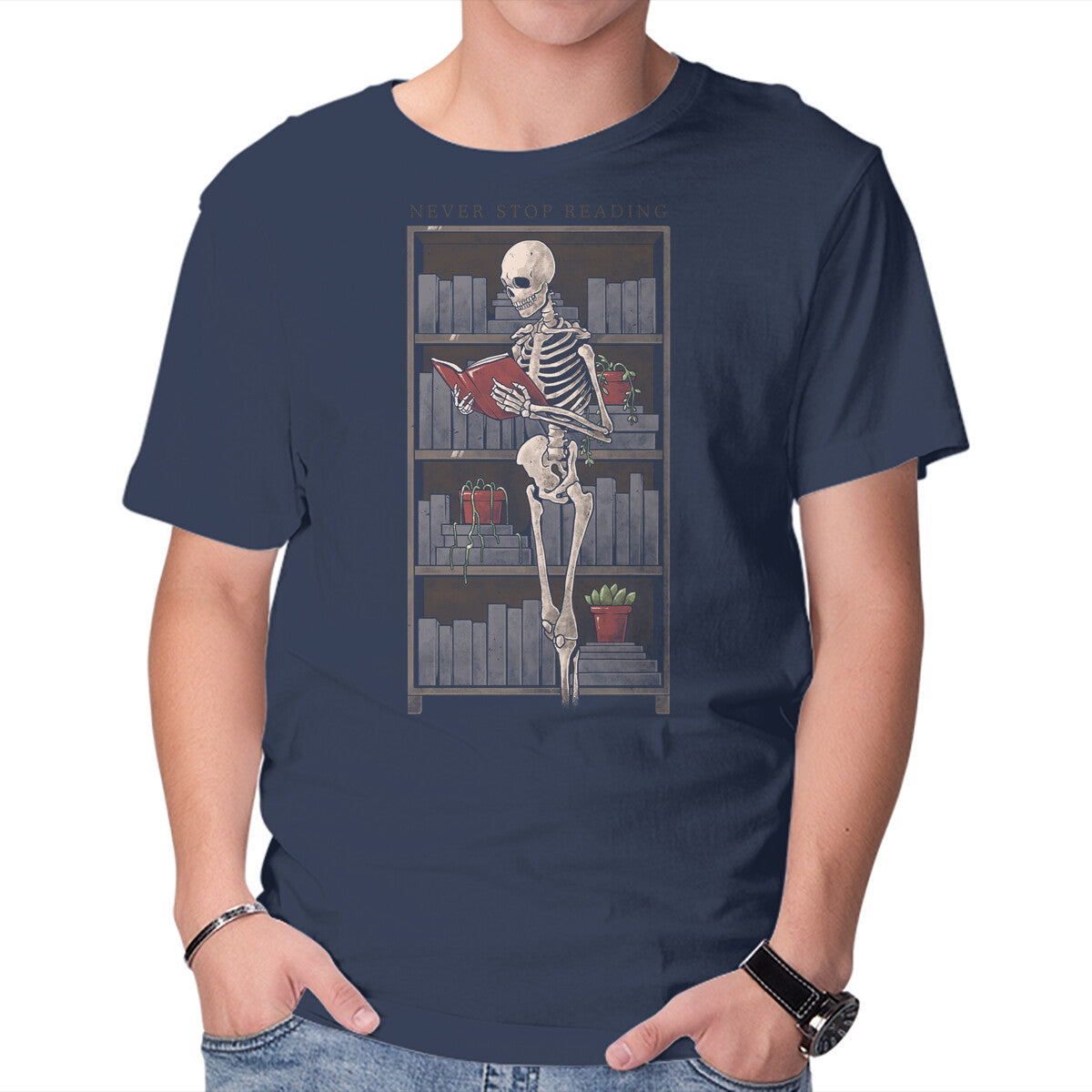 Never Stop Reading – Horror Graphic T-Shirt in navy, product display