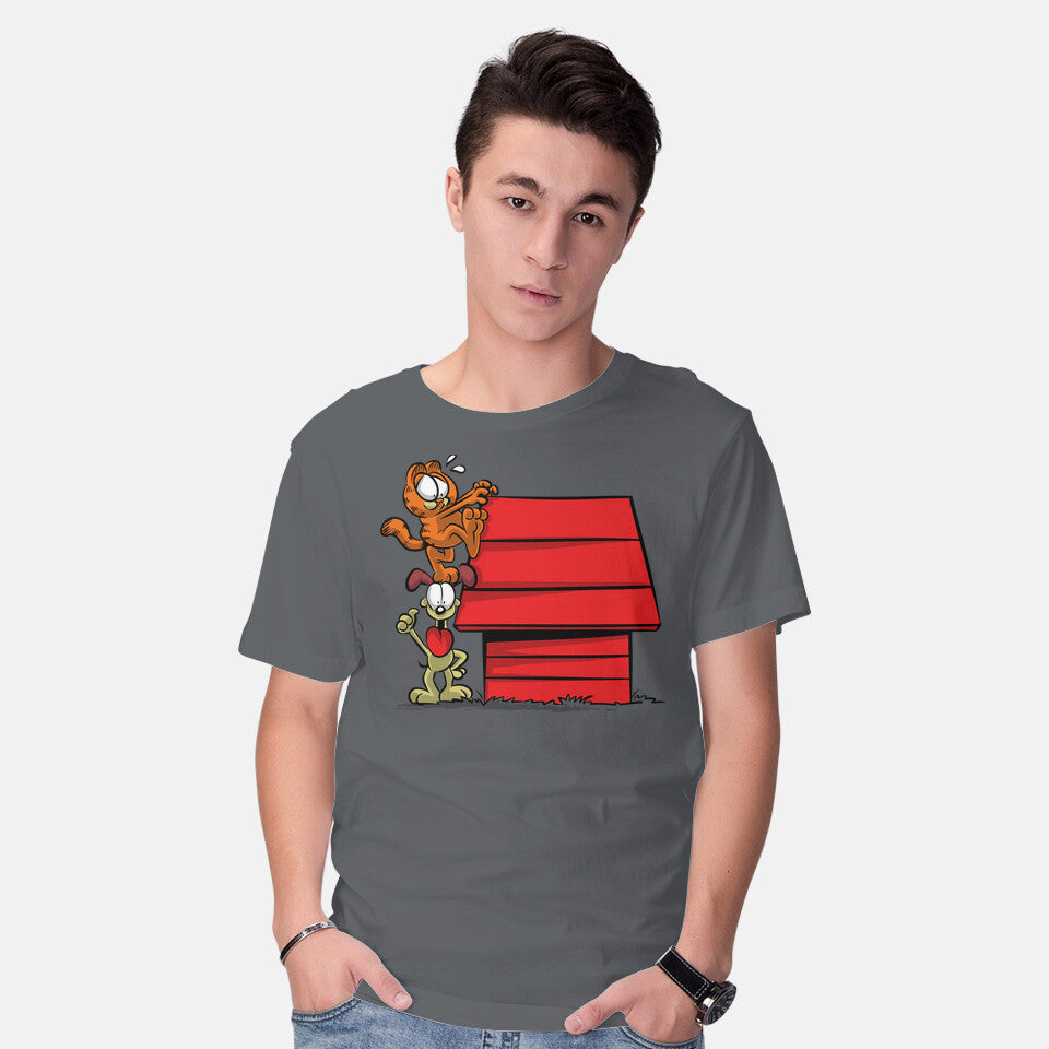 Model wearing charcoal A Great Team – Cat Graphic T-Shirt
