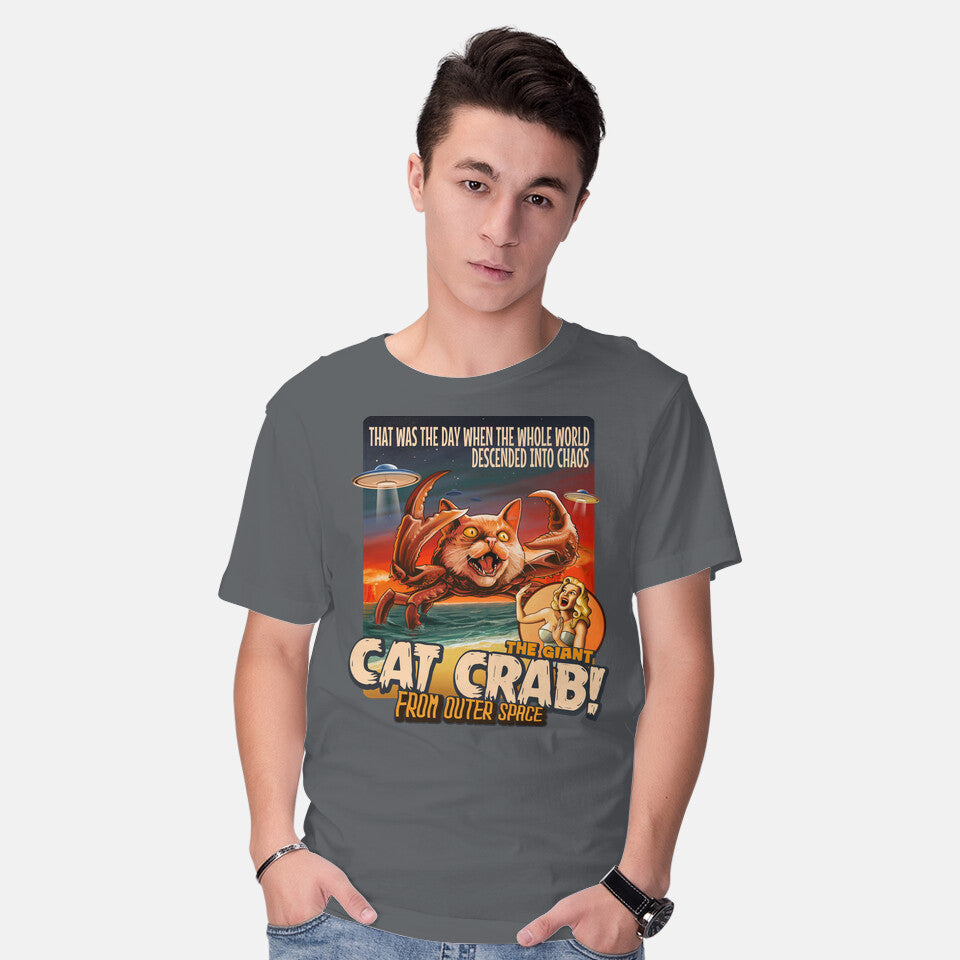 Model wearing charcoal The Giant Cat Crab – Cat Graphic T-Shirt