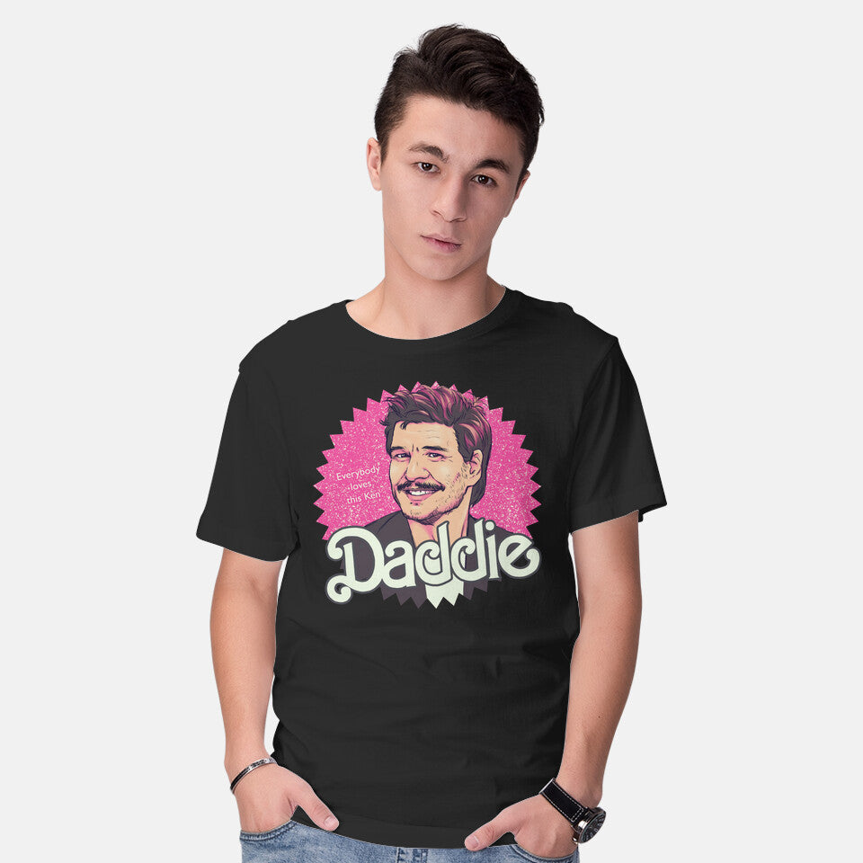 Model wearing black Daddie – Movie Graphic T-Shirt