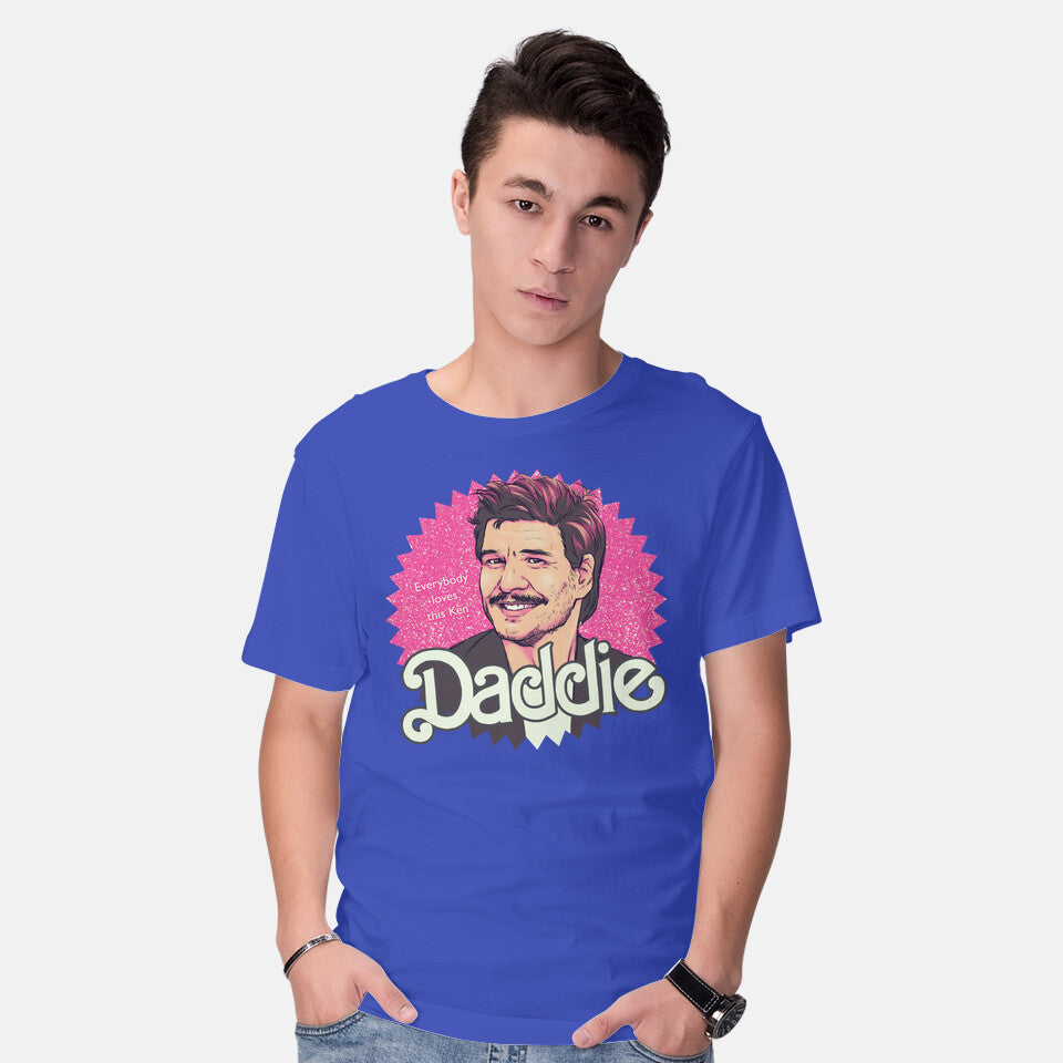 Model wearing royal blue Daddie – Movie Graphic T-Shirt