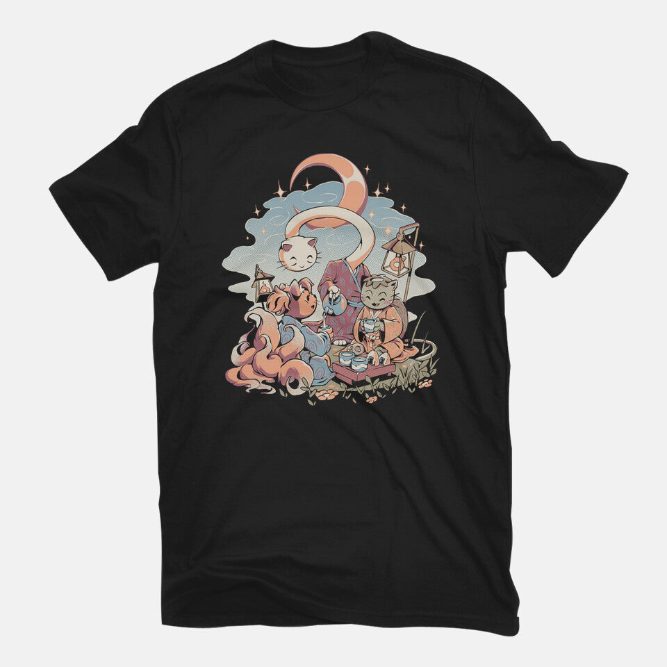 Night Tea – Cat Graphic T-Shirt in black, flat-lay product view