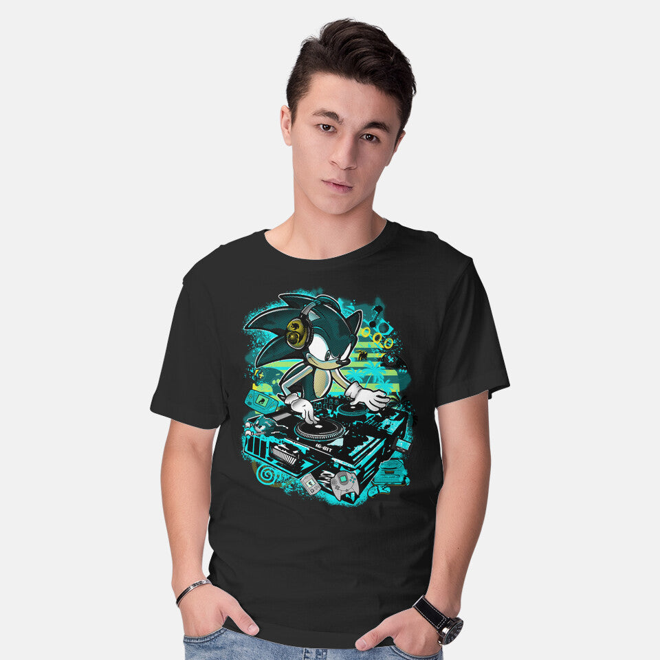 Model wearing black Speedin And Spinnin – Gaming Graphic T-Shirt