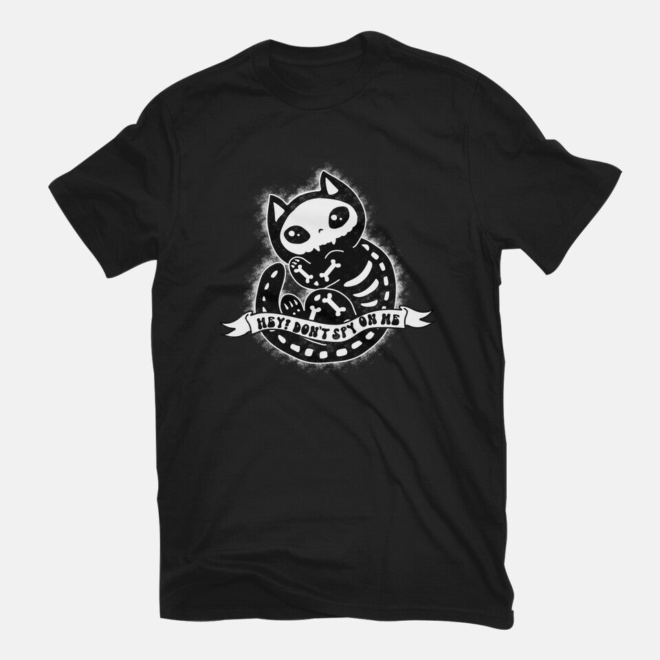 Don't Spy On Me – Cat Graphic T-Shirt in black, flat-lay product view