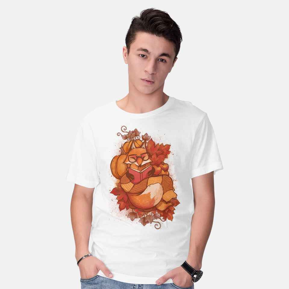 Autumn Reader – Animal Graphic T-Shirt