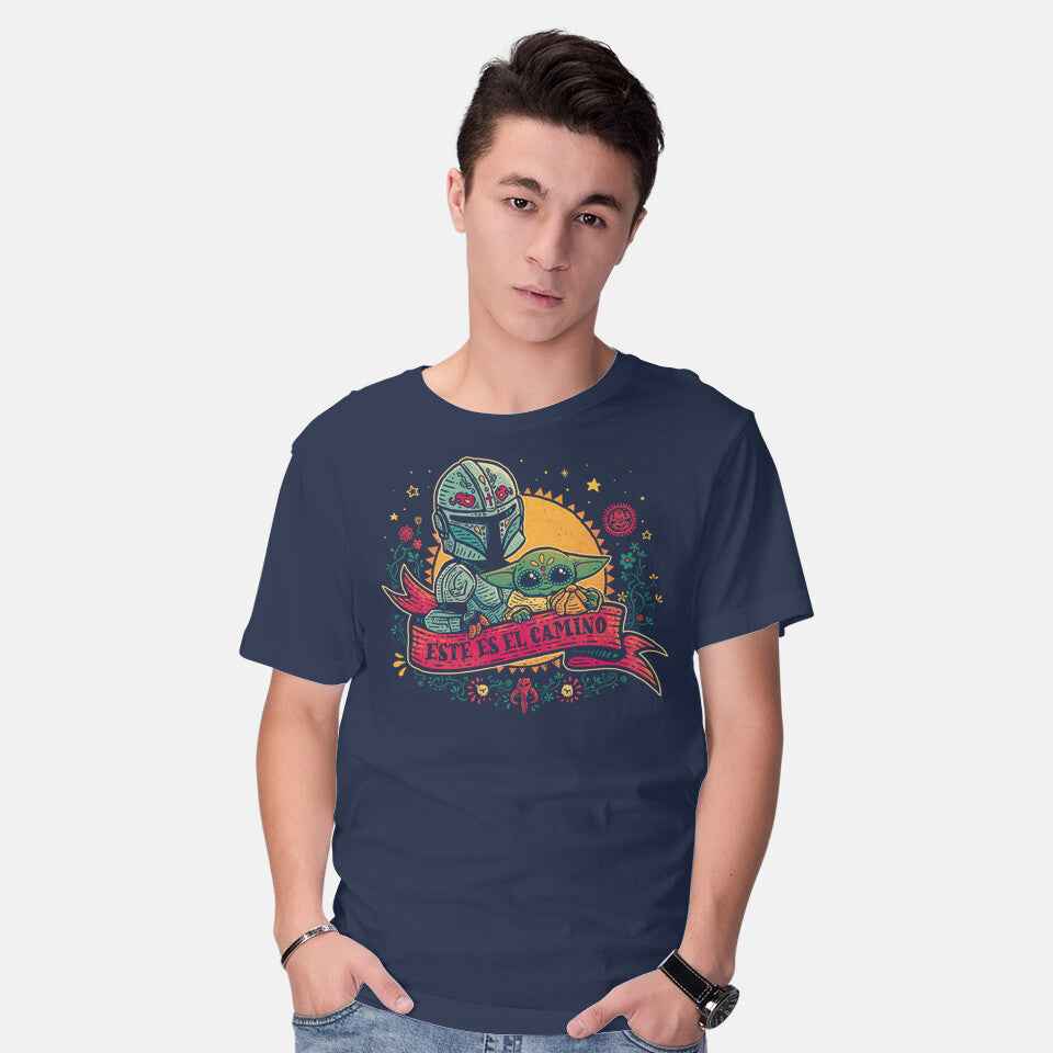 Este Es El Camino – Sci-Fi Graphic T-Shirt