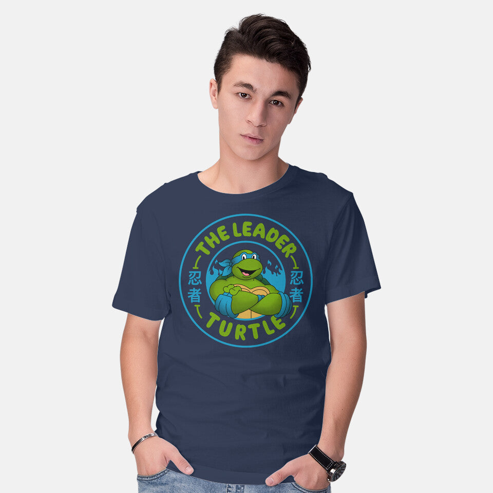 Model wearing navy The Leader Turtle Graphic T-Shirt