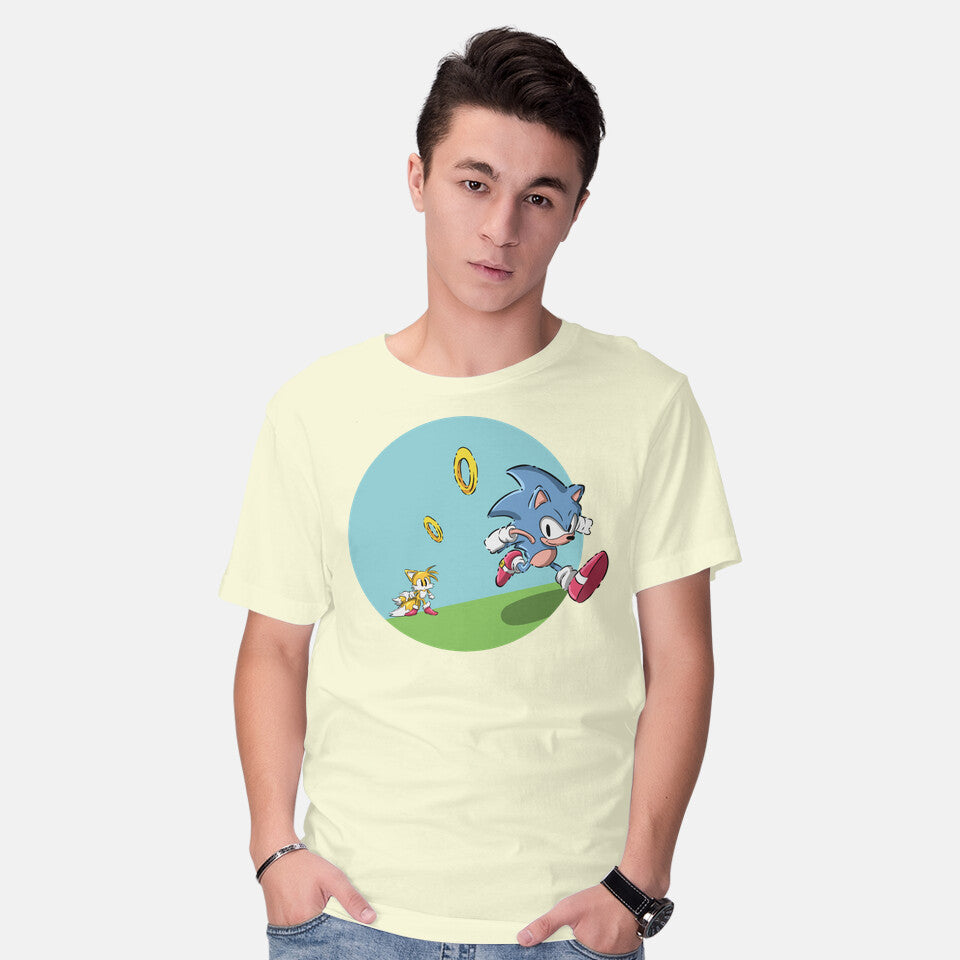 I Need To Run – Gaming Graphic T-Shirt