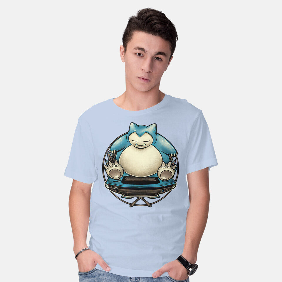 Model wearing blue Gamer Snorlax – Anime Graphic T-Shirt