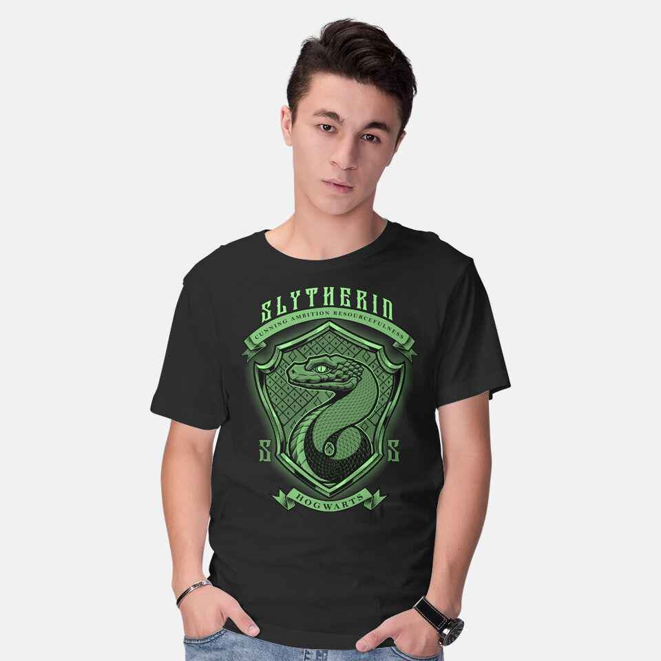 Green Snake Emblem – Fantasy Graphic T-Shirt