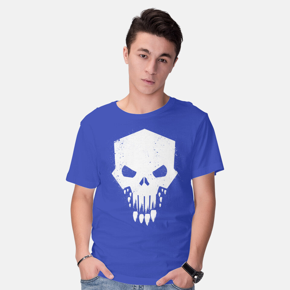 Model wearing royal blue Helldivers Punisher – Gaming Graphic T-Shirt