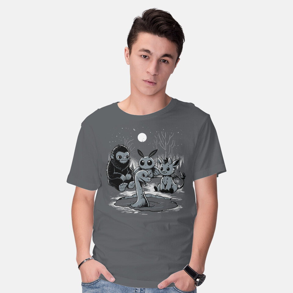 Model wearing charcoal Cryptids – Animal Graphic T-Shirt