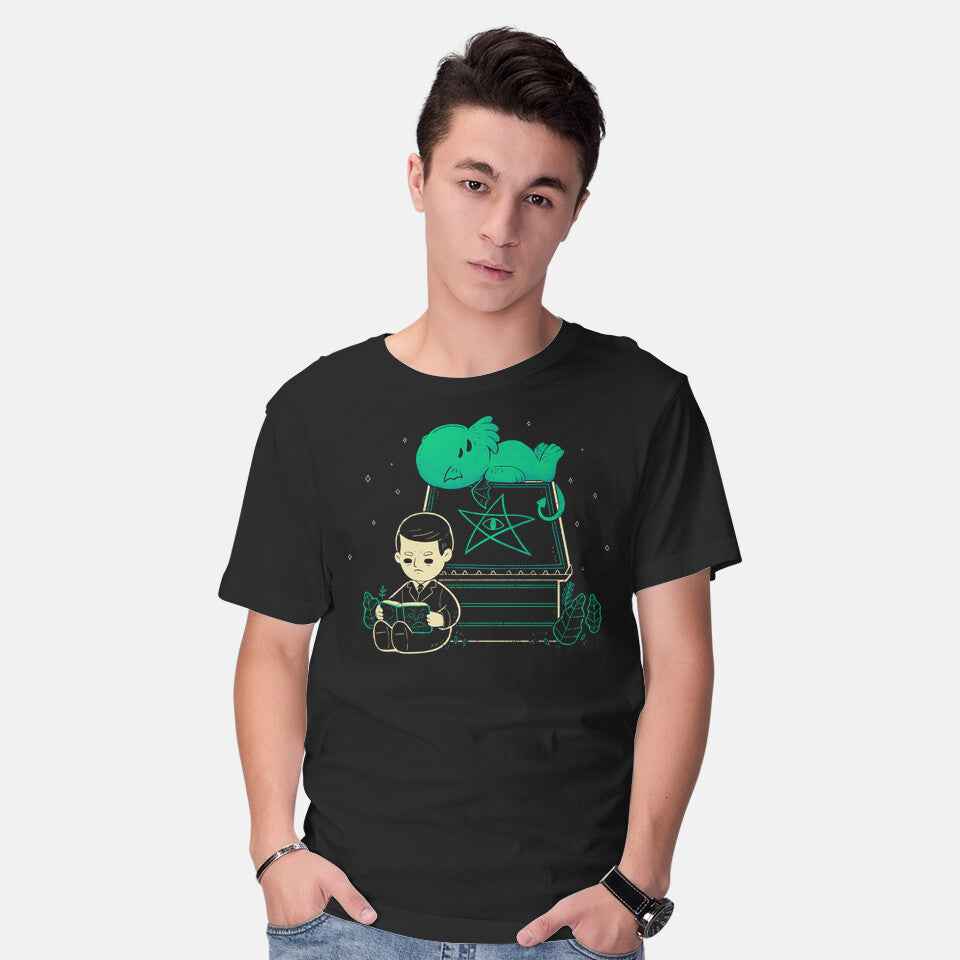 Cthulhu On Peanuts House – Horror Graphic T-Shirt