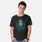 Model wearing black Mass Murderer – Horror Graphic T-Shirt
