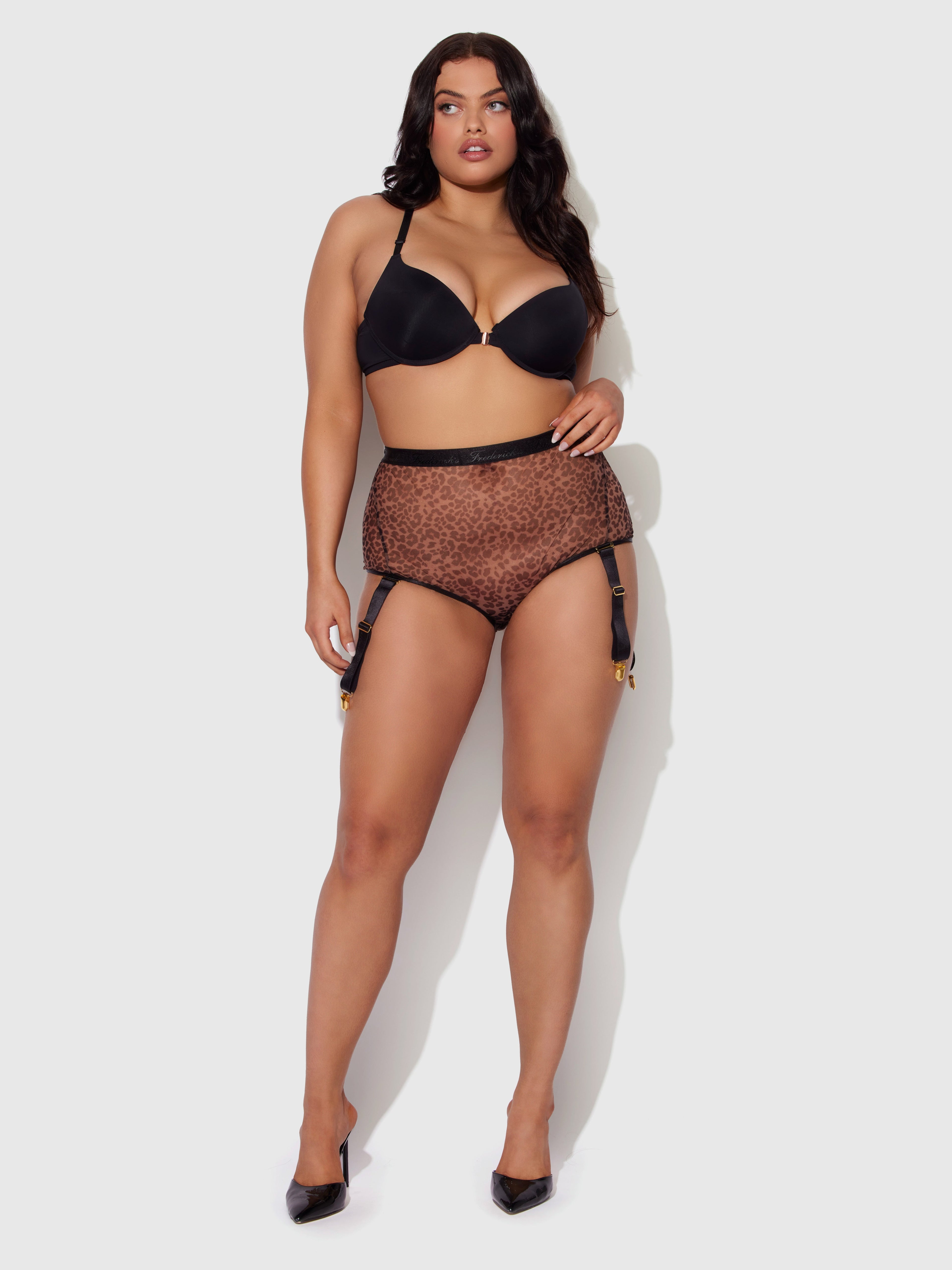 Pia Mesh Cutout & High-Waist Garter Panty