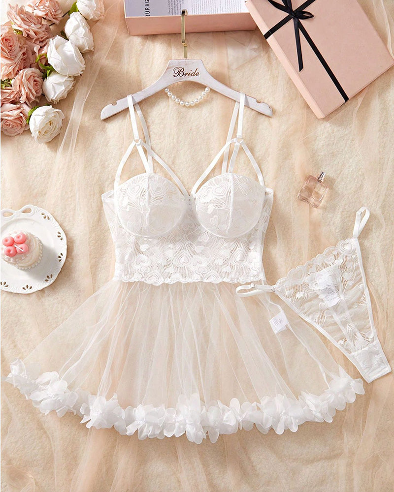Plus Size Lace Babydoll Lingerie with Mesh Skirt and Garter